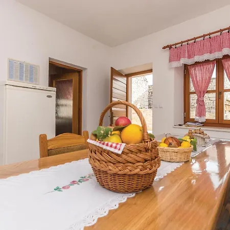5 Bedroom Cozy In Дом отдыха *