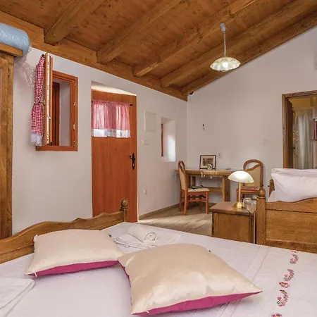 5 Bedroom Cozy In *
